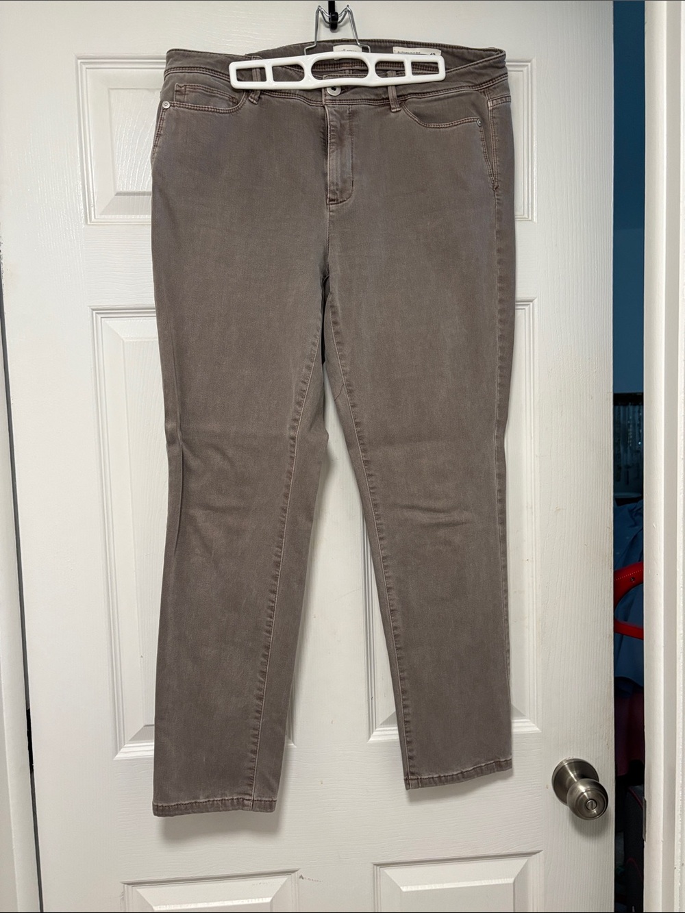 J. Jill Straight Leg  ankle Jeans in Taupe Brown,